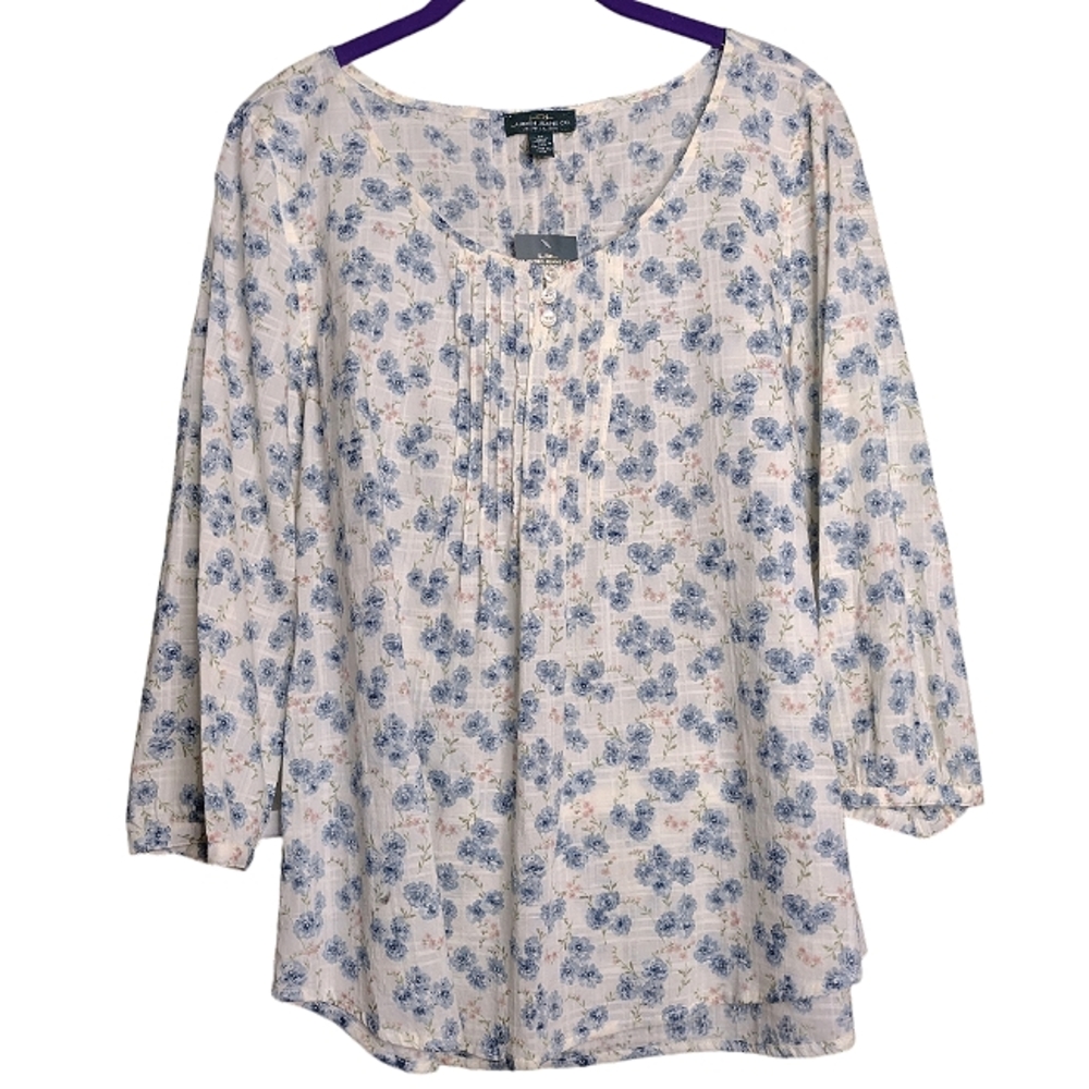 LRL Lauren Jeans Co ivory & blue floral blouse with pintuck M NWT